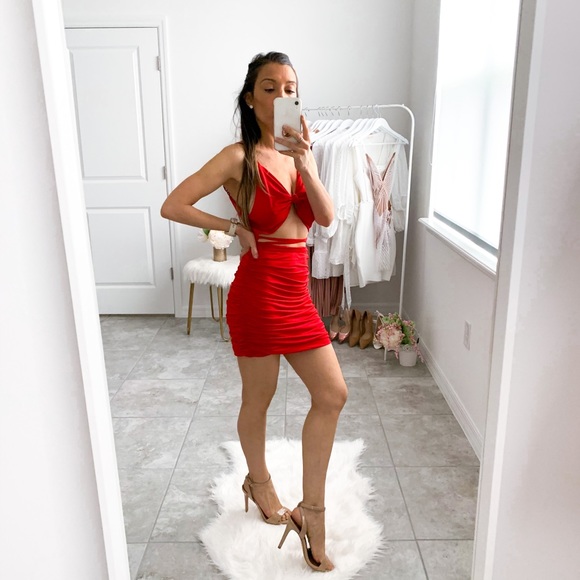 Red Front Knot Lace Up Ruched Sexy Mini Dress - Picture 5 of 13